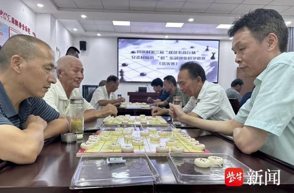 比赛开始, 为乡村注入, 横交错中
