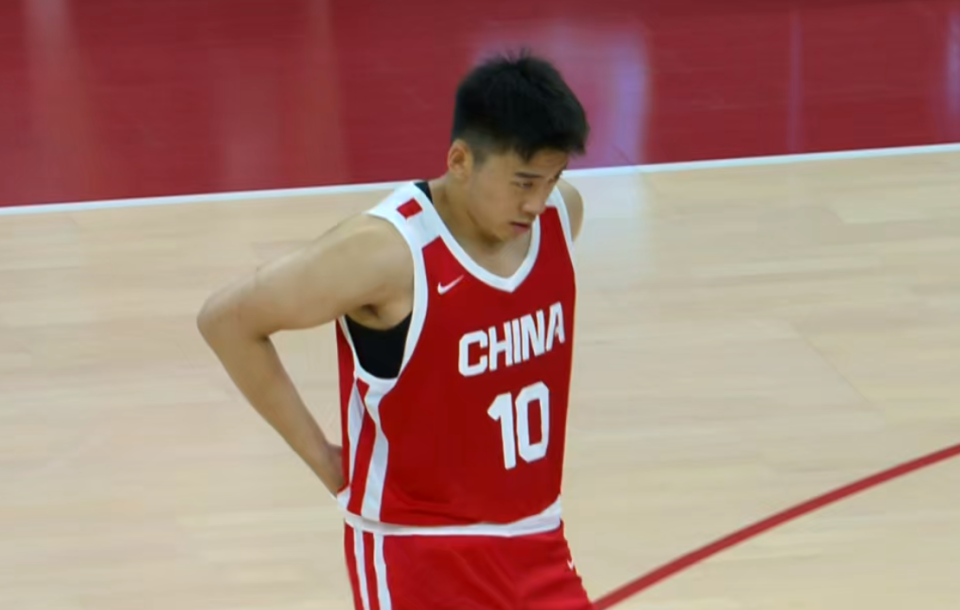 分出色, 年轻球员在