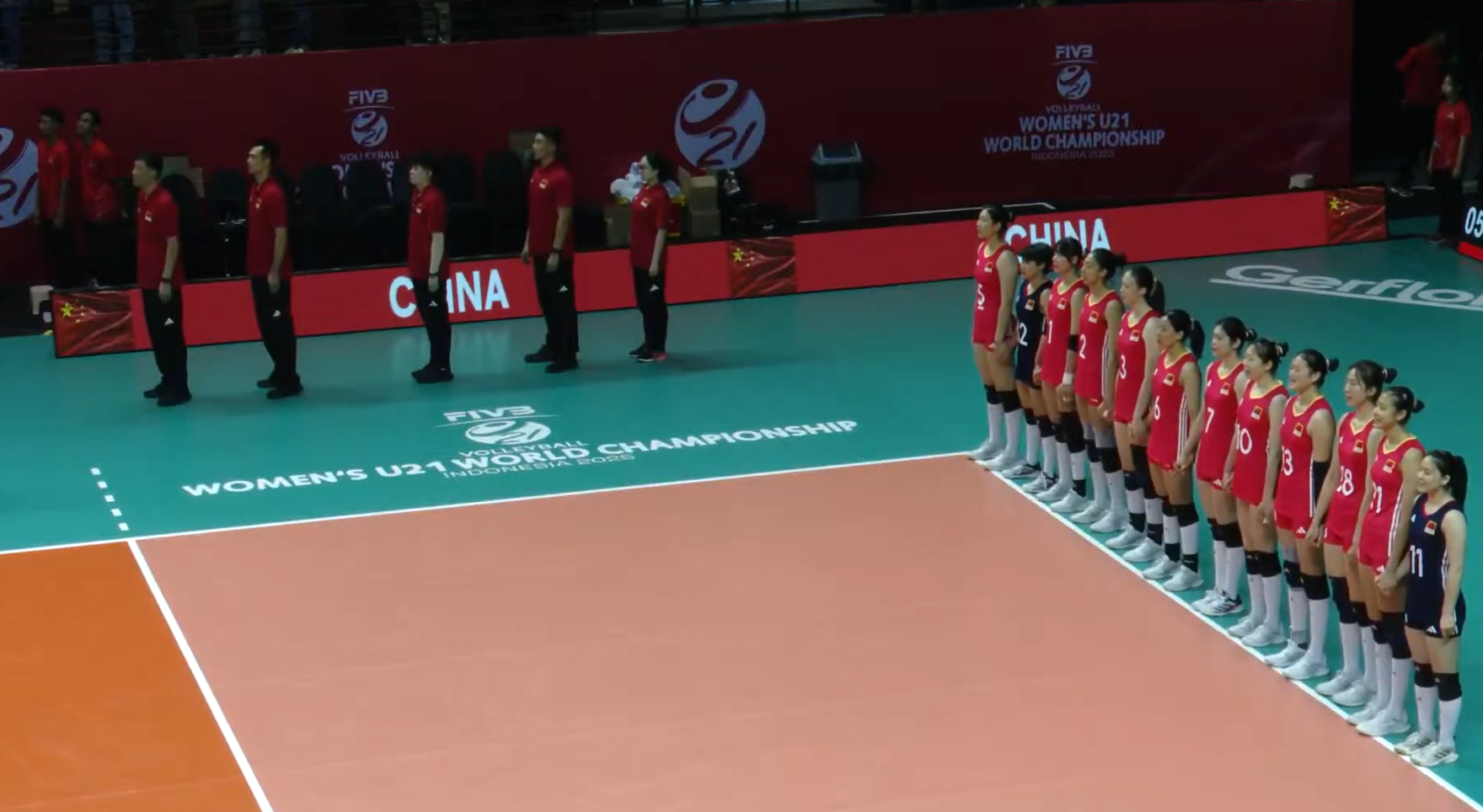 利女排, 在关键分上